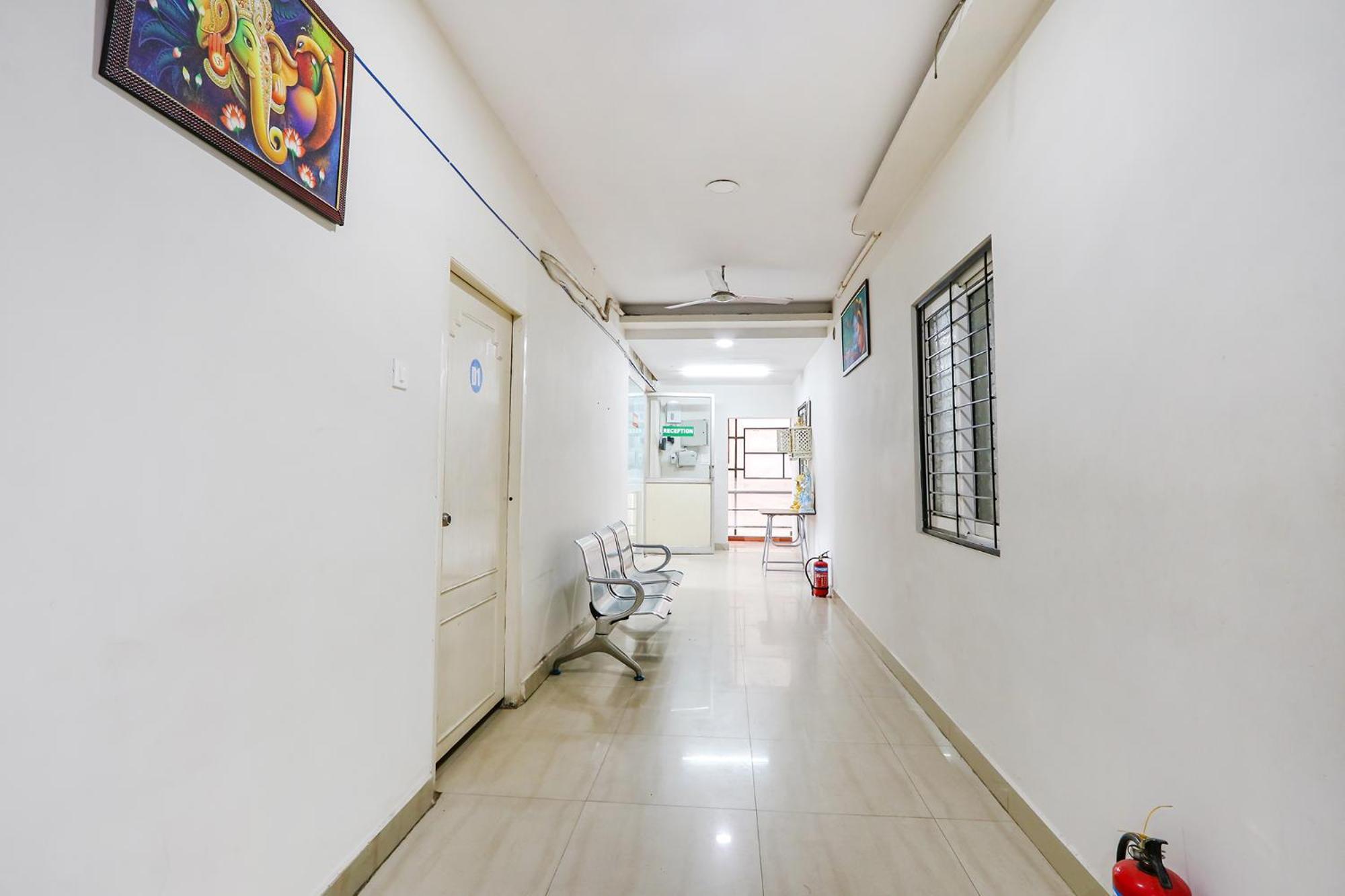 Fabexpress Korner Inn - Sivaji Park Visakhapatnam Exterior foto