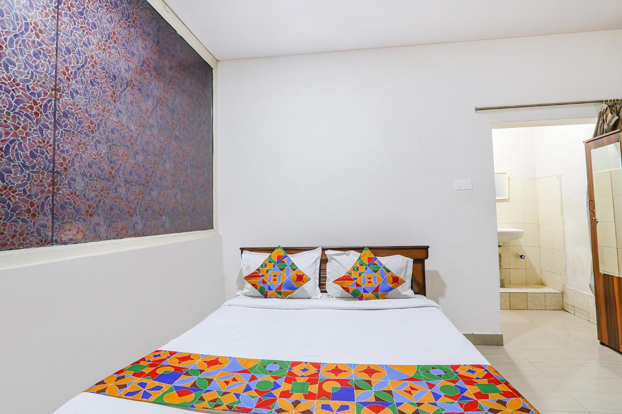 Fabexpress Korner Inn - Sivaji Park Visakhapatnam Exterior foto